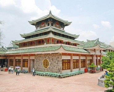 Thuê xe du lịch 16 chỗ đi Châu Đốc