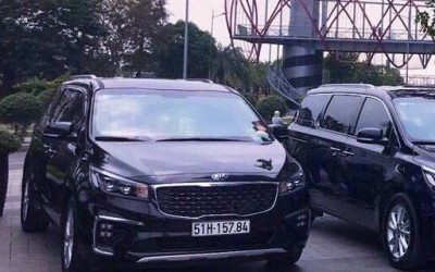 Cho thuê xe 7 chỗ Sedona hợp đồng dài hạn