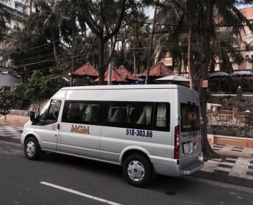 Thuê xe du lịch 16 chỗ chất lượng tốt nhất tại MGM