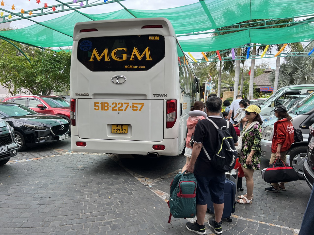 Thuê xe MGMcar để đi theo cách riêng của Bạn